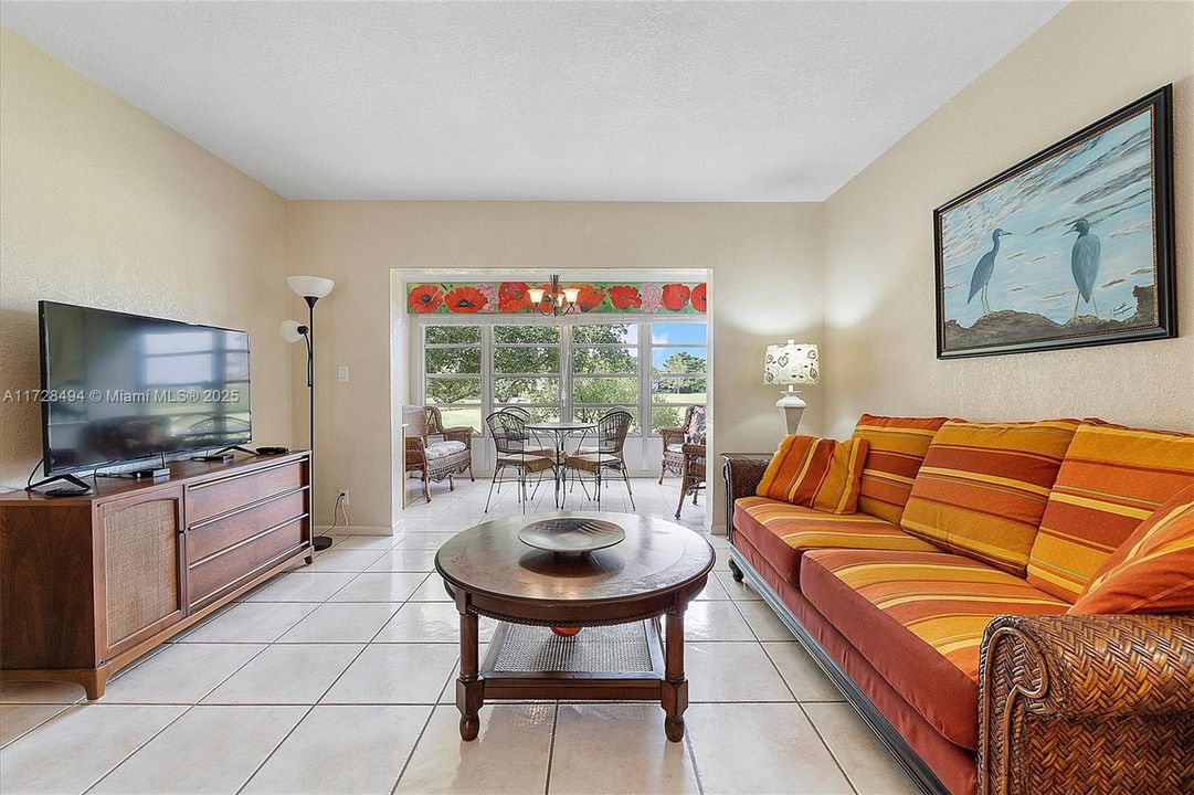 Active With Contract: $72,500 (1 beds, 1 baths, 775 Square Feet)