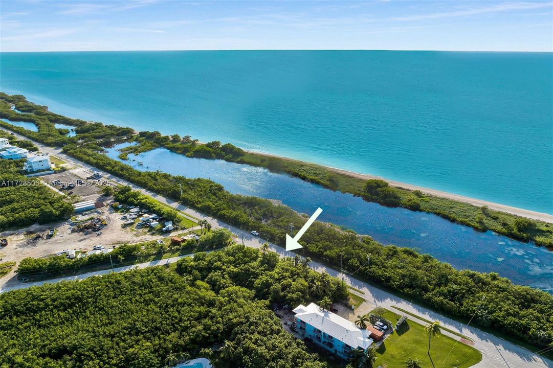 待售: $465,000 (0.50 acres)