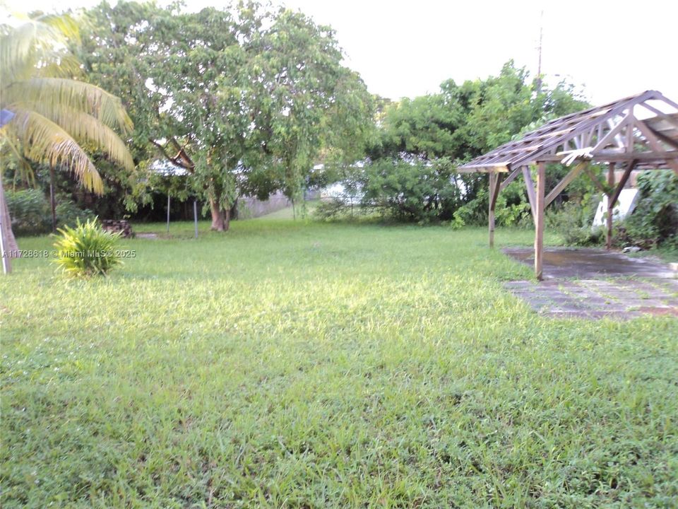 Recently Rented: $2,950 (3 beds, 2 baths, 1457 Square Feet)