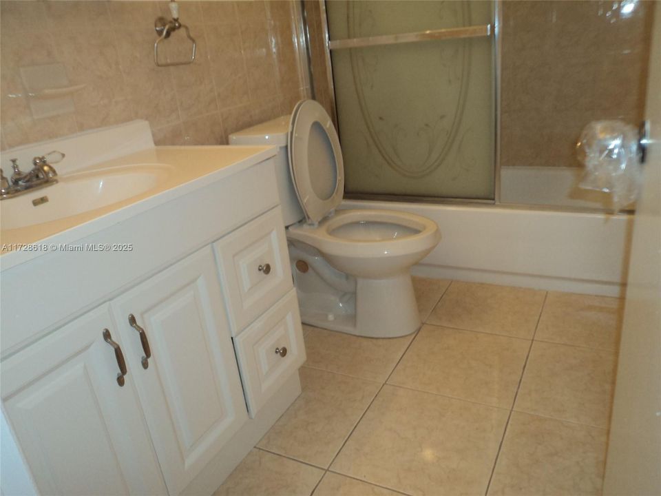 First Bath in good condition