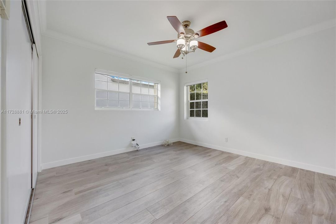 Recently Sold: $1,399,000 (2 beds, 2 baths, 1375 Square Feet)