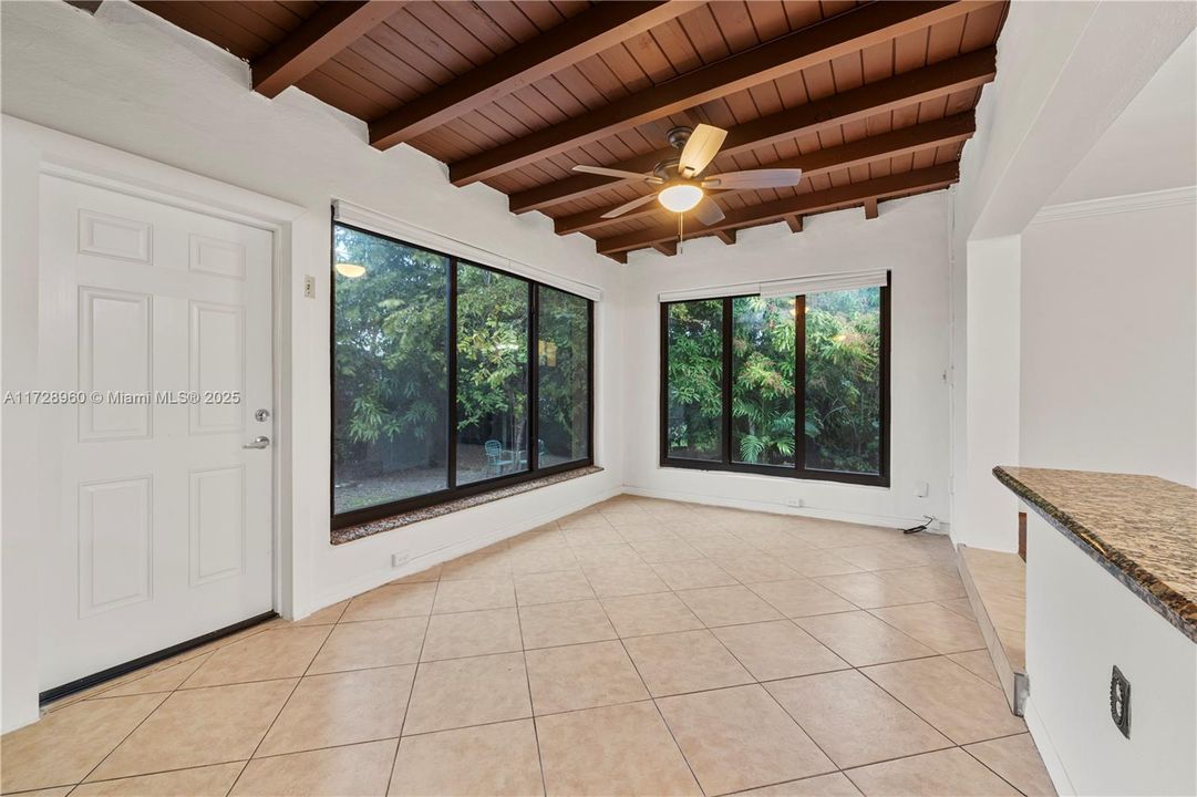 Recently Rented: $3,500 (3 beds, 2 baths, 1302 Square Feet)