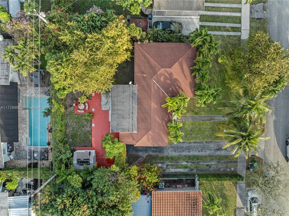 Recently Rented: $3,500 (3 beds, 2 baths, 1302 Square Feet)