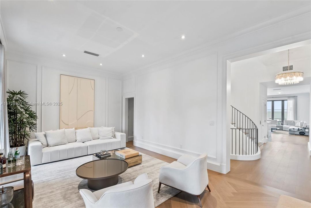 最近租的: $22,000 (4 贝兹, 4 浴室, 4080 平方英尺)