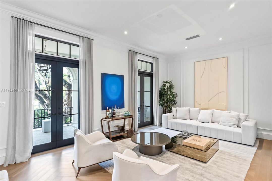 最近租的: $22,000 (4 贝兹, 4 浴室, 4080 平方英尺)