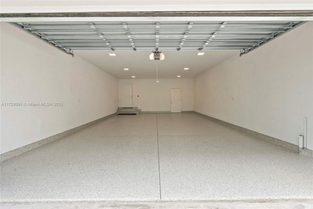 最近租的: $22,000 (4 贝兹, 4 浴室, 4080 平方英尺)