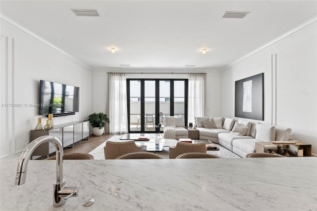 最近租的: $22,000 (4 贝兹, 4 浴室, 4080 平方英尺)