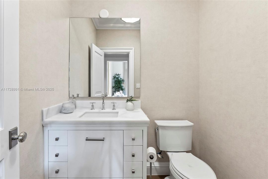 最近租的: $22,000 (4 贝兹, 4 浴室, 4080 平方英尺)