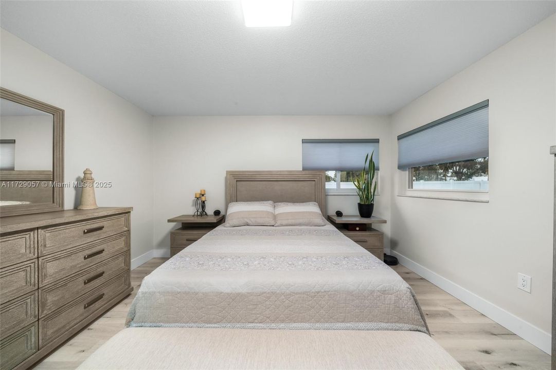 最近售出: $339,900 (3 贝兹, 3 浴室, 0 平方英尺)