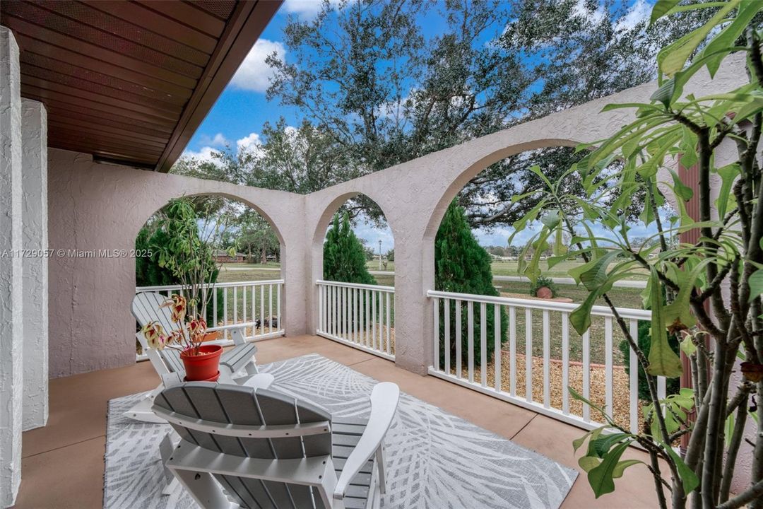 最近售出: $339,900 (3 贝兹, 3 浴室, 0 平方英尺)