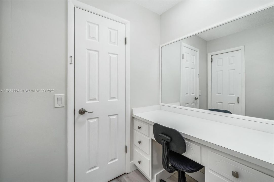 最近售出: $339,900 (3 贝兹, 3 浴室, 0 平方英尺)