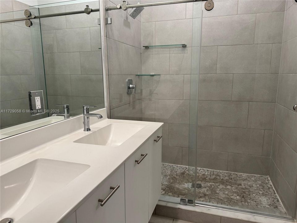 Недавно арендовано: $3,800 (3 спален, 2 ванн, 1424 Квадратных фут)