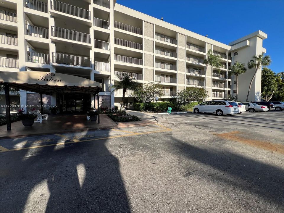 Недавно арендовано: $1,850 (2 спален, 2 ванн, 1100 Квадратных фут)