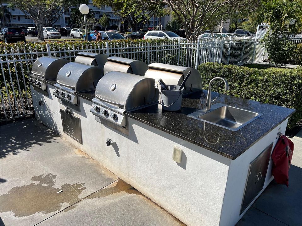 Недавно арендовано: $1,850 (2 спален, 2 ванн, 1100 Квадратных фут)