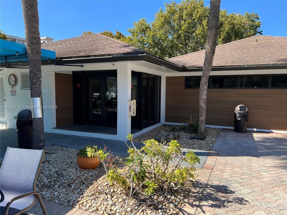 Недавно арендовано: $1,850 (2 спален, 2 ванн, 1100 Квадратных фут)