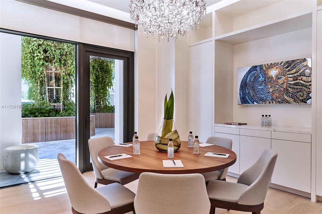 Common Area - Restaurant