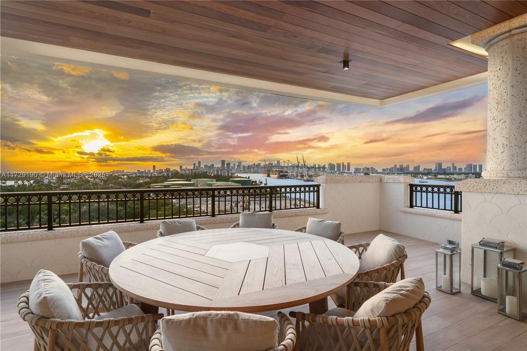 En Venta: $18,500,000 (4 camas, 4 baños, 4420 Pies cuadrados)