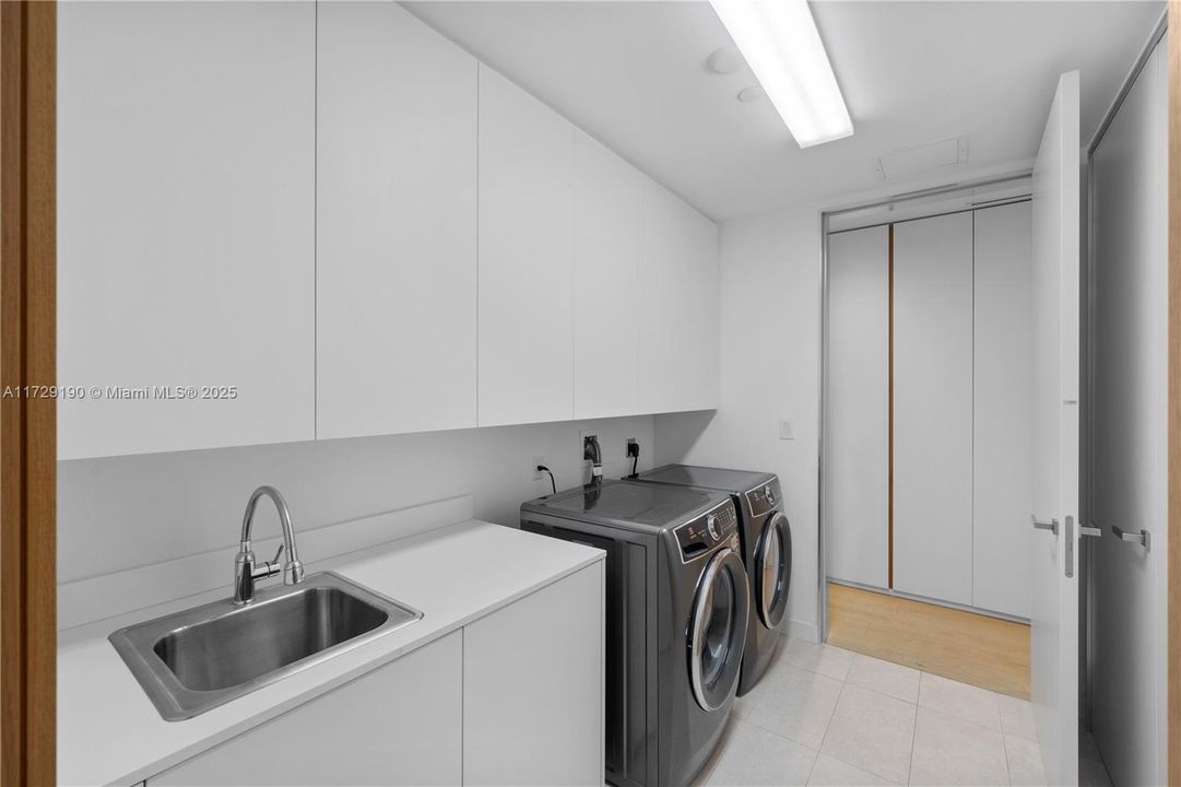 En Venta: $18,500,000 (4 camas, 4 baños, 4420 Pies cuadrados)