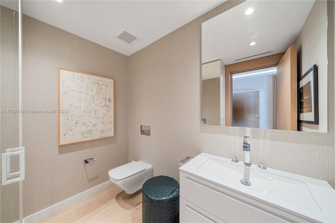 En Venta: $18,500,000 (4 camas, 4 baños, 4420 Pies cuadrados)