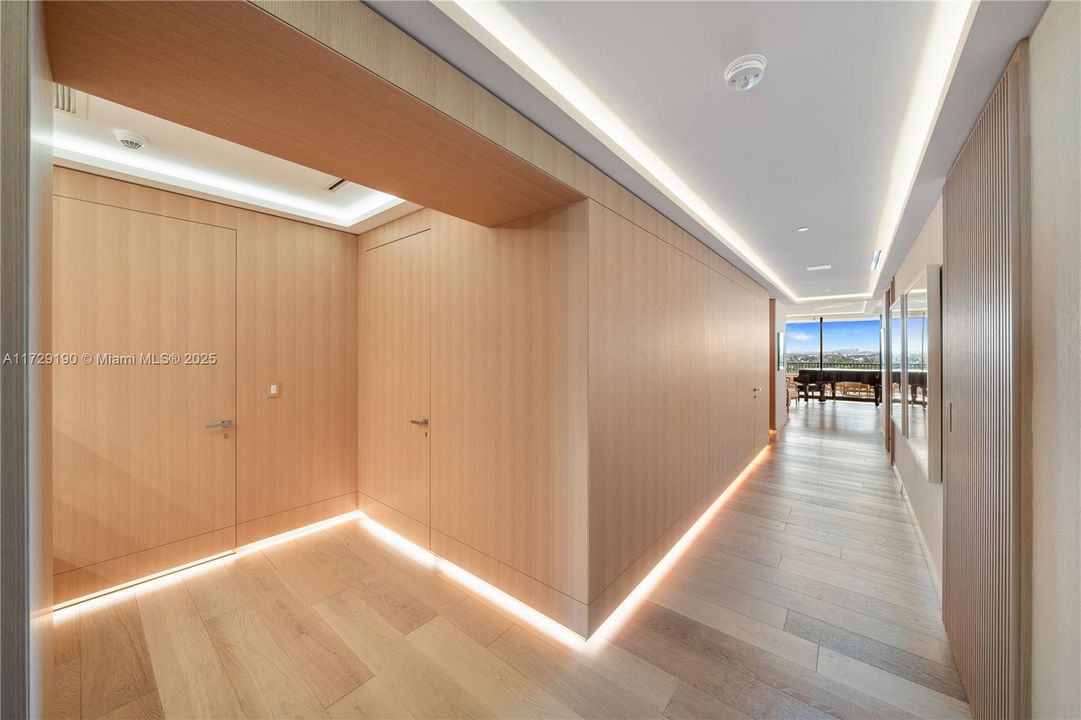 En Venta: $18,500,000 (4 camas, 4 baños, 4420 Pies cuadrados)