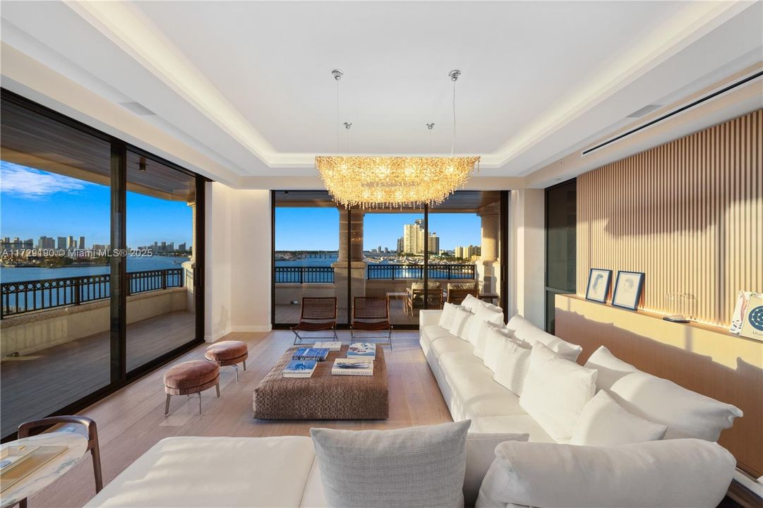 En Venta: $18,500,000 (4 camas, 4 baños, 4420 Pies cuadrados)