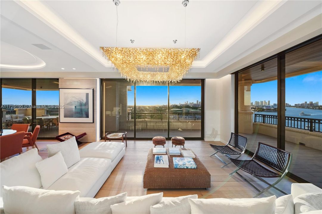 En Venta: $18,500,000 (4 camas, 4 baños, 4420 Pies cuadrados)