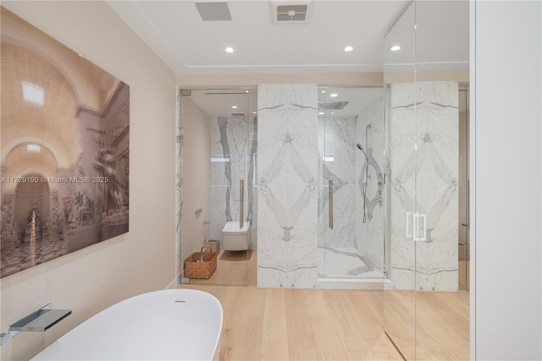 En Venta: $18,500,000 (4 camas, 4 baños, 4420 Pies cuadrados)