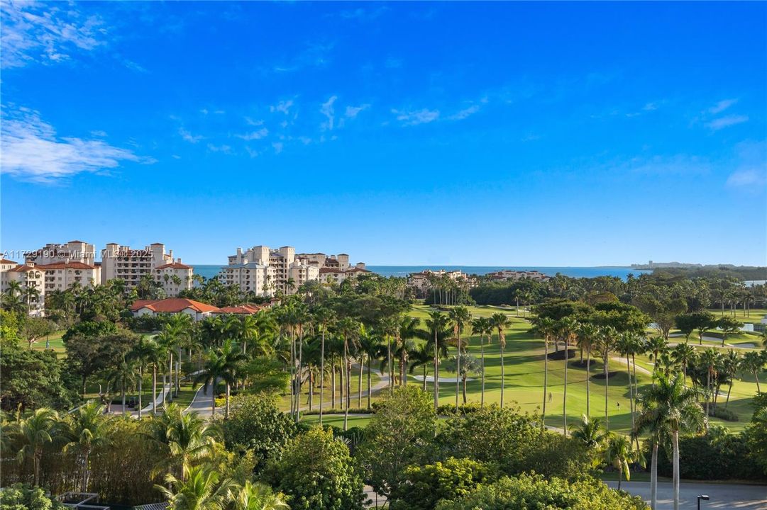 En Venta: $18,500,000 (4 camas, 4 baños, 4420 Pies cuadrados)