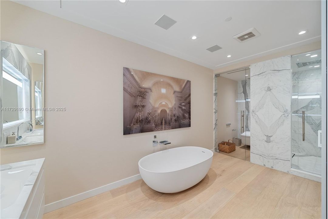 En Venta: $18,500,000 (4 camas, 4 baños, 4420 Pies cuadrados)