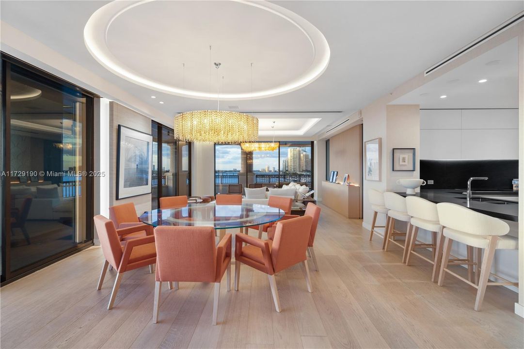En Venta: $18,500,000 (4 camas, 4 baños, 4420 Pies cuadrados)