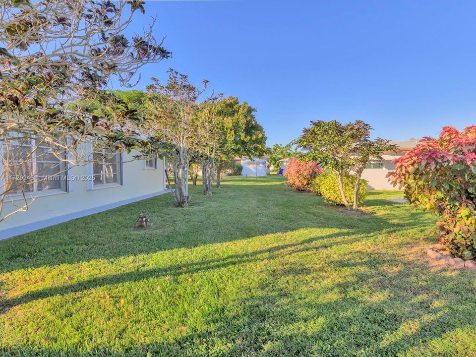 Recently Sold: $379,900 (2 beds, 2 baths, 1587 Square Feet)