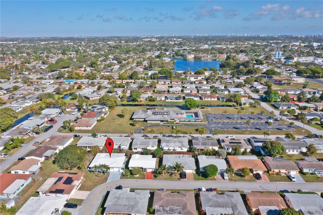 Recently Sold: $379,900 (2 beds, 2 baths, 1587 Square Feet)