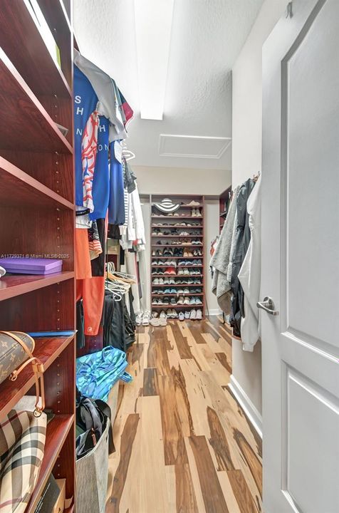 Недавно арендовано: $6,950 (4 спален, 3 ванн, 2964 Квадратных фут)