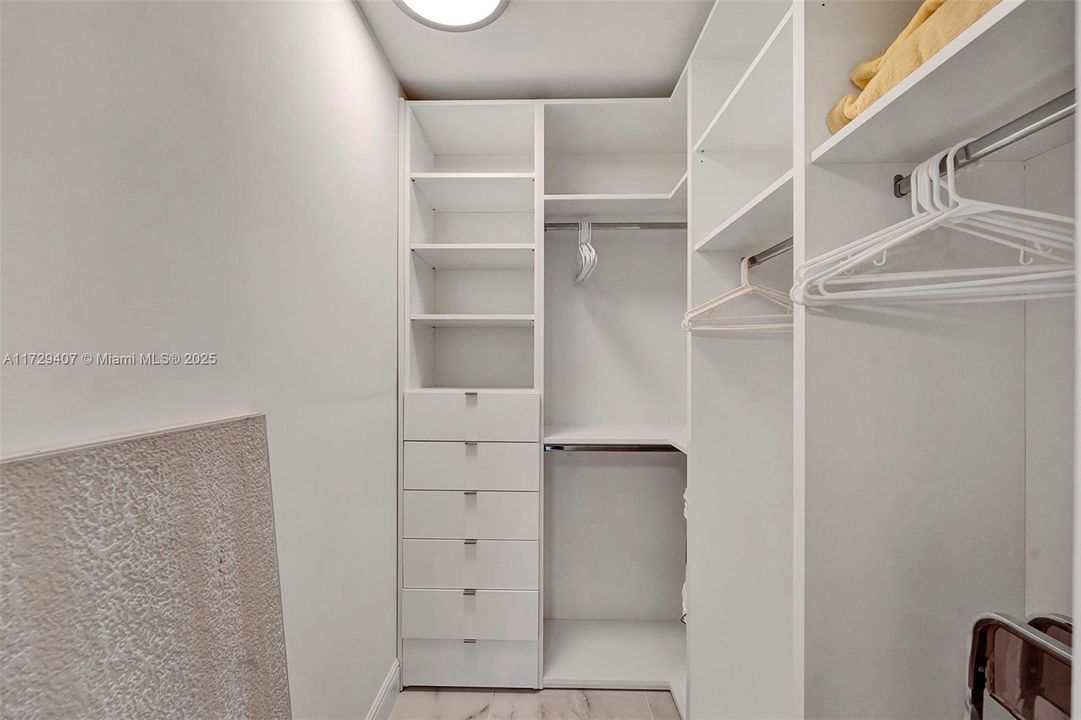 Recently Rented: $3,700 (2 beds, 2 baths, 1248 Square Feet)