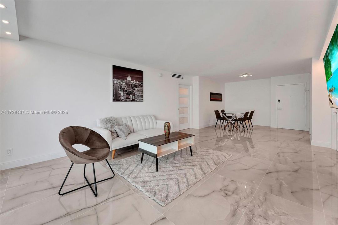 Recently Rented: $3,700 (2 beds, 2 baths, 1248 Square Feet)