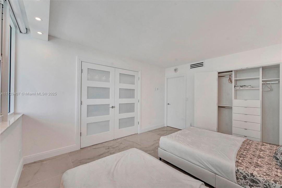 Recently Rented: $3,700 (2 beds, 2 baths, 1248 Square Feet)