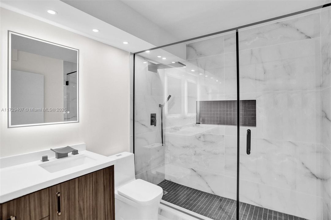 Recently Rented: $3,700 (2 beds, 2 baths, 1248 Square Feet)