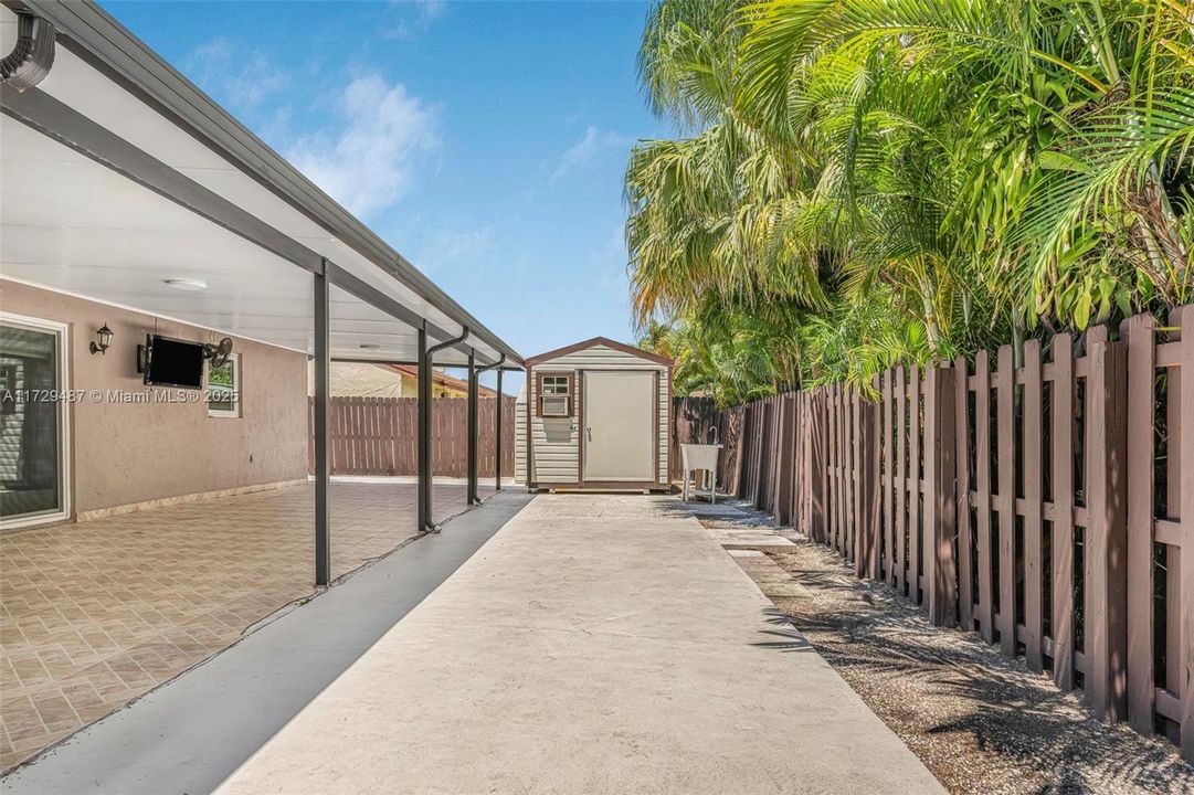 最近租的: $5,000 (5 贝兹, 2 浴室, 1937 平方英尺)