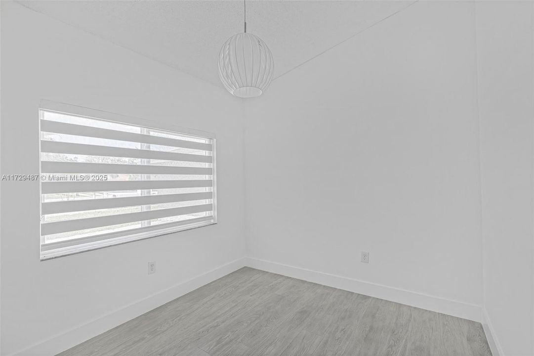 最近租的: $5,000 (5 贝兹, 2 浴室, 1937 平方英尺)