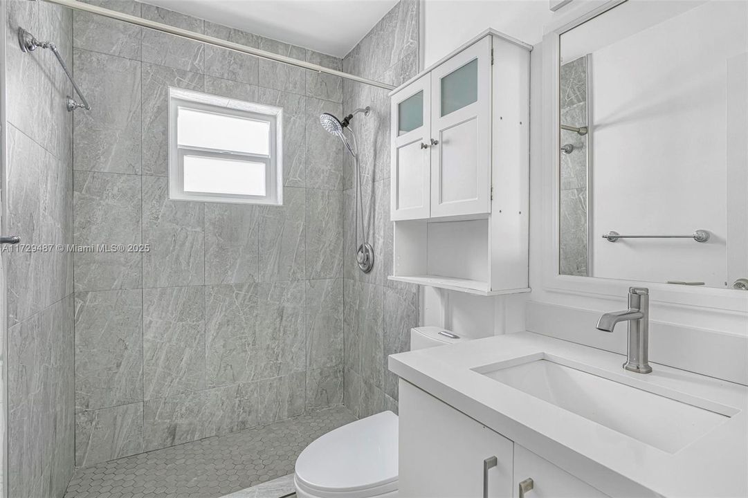 最近租的: $5,000 (5 贝兹, 2 浴室, 1937 平方英尺)