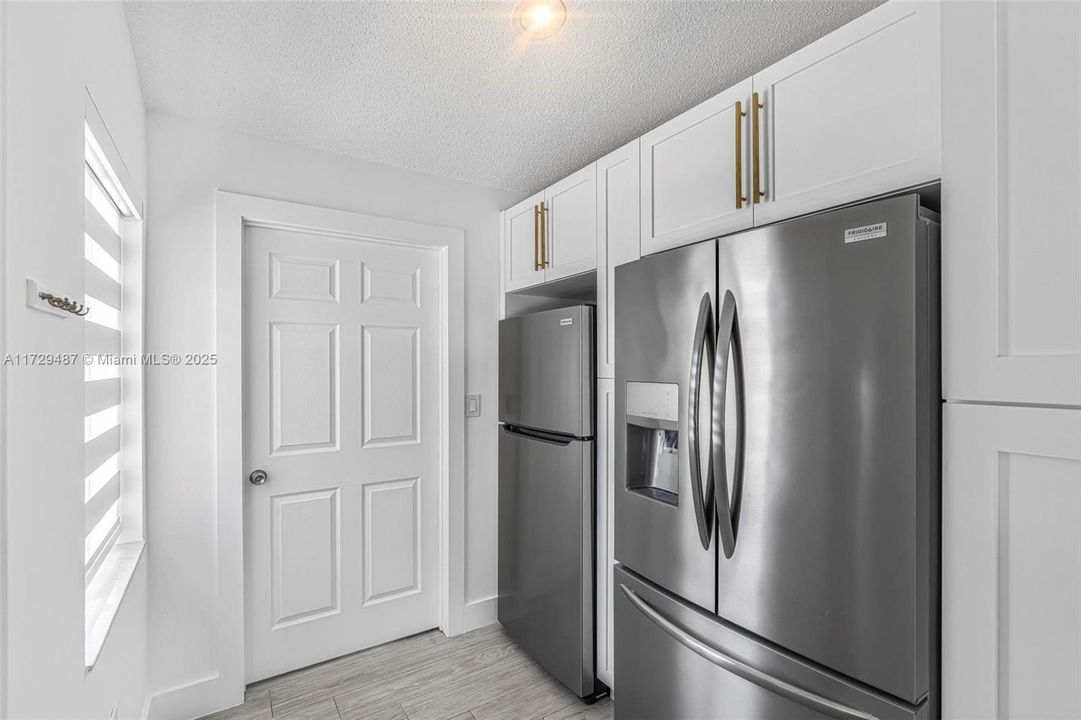 最近租的: $5,000 (5 贝兹, 2 浴室, 1937 平方英尺)