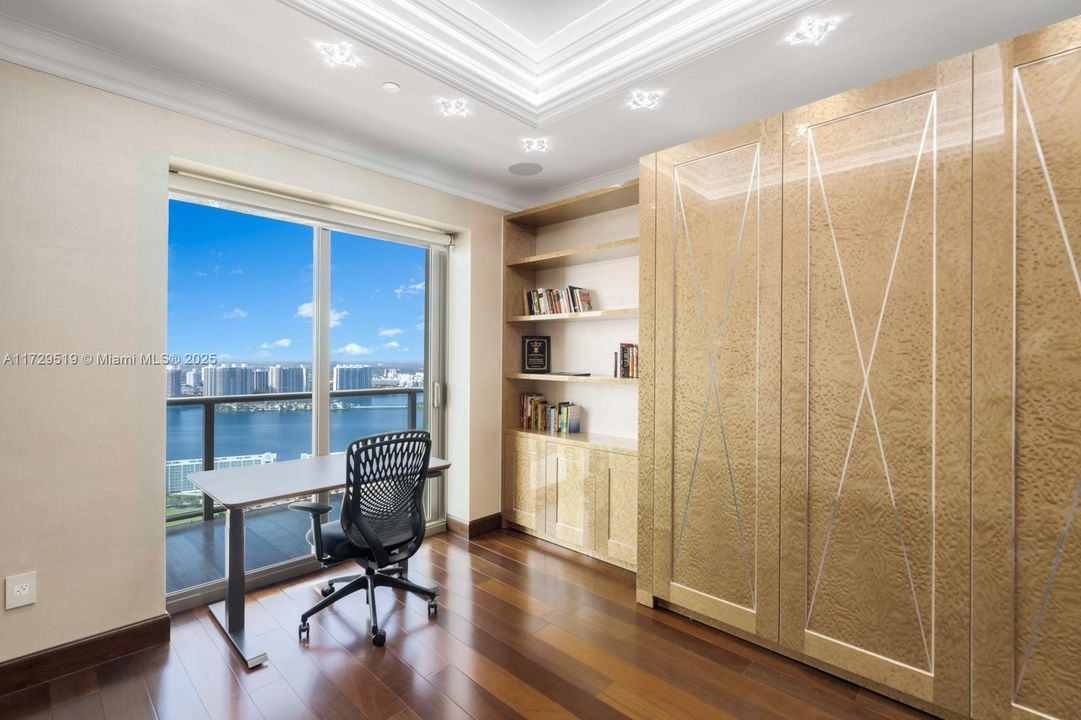 待售: $7,600,000 (4 贝兹, 6 浴室, 4609 平方英尺)