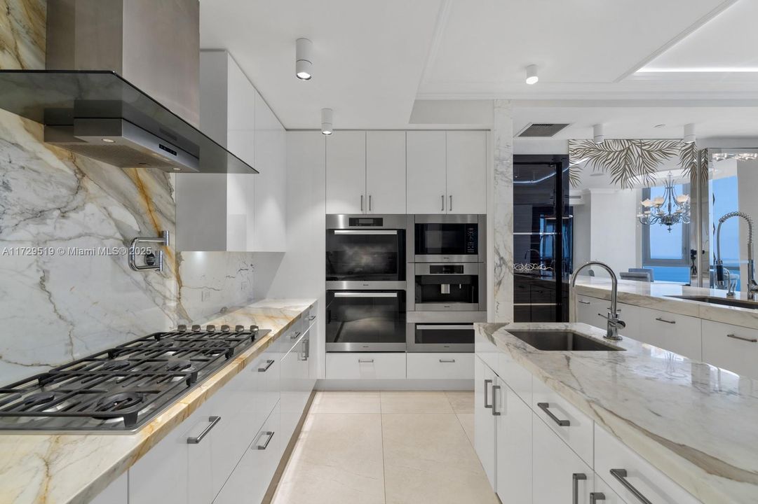 待售: $7,600,000 (4 贝兹, 6 浴室, 4609 平方英尺)