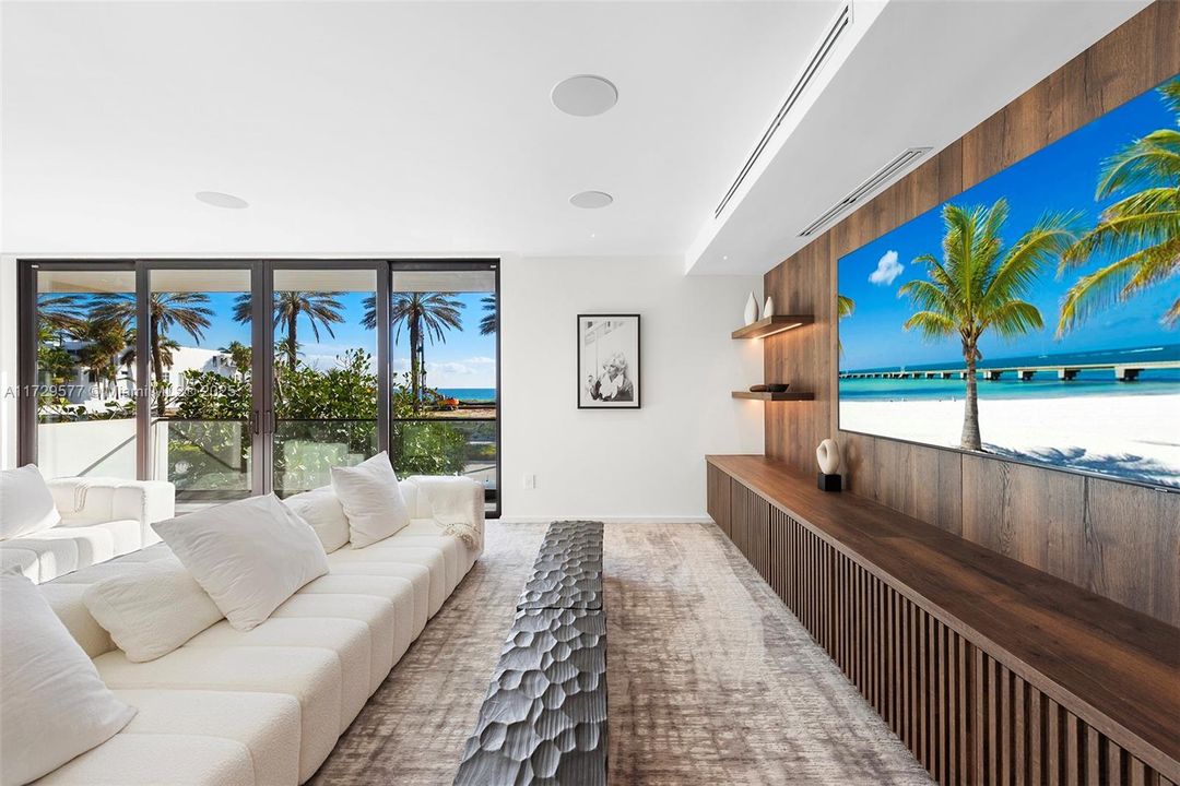 For Sale: $14,950,000 (6 beds, 7 baths, 7657 Square Feet)