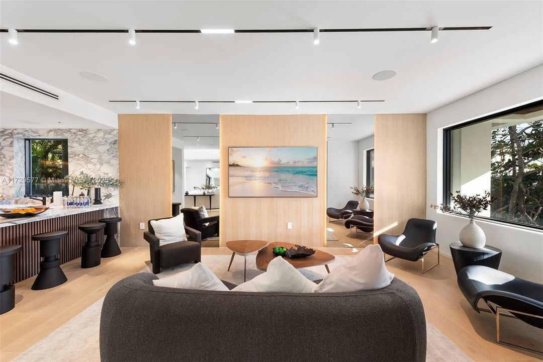 For Sale: $14,950,000 (6 beds, 7 baths, 7657 Square Feet)