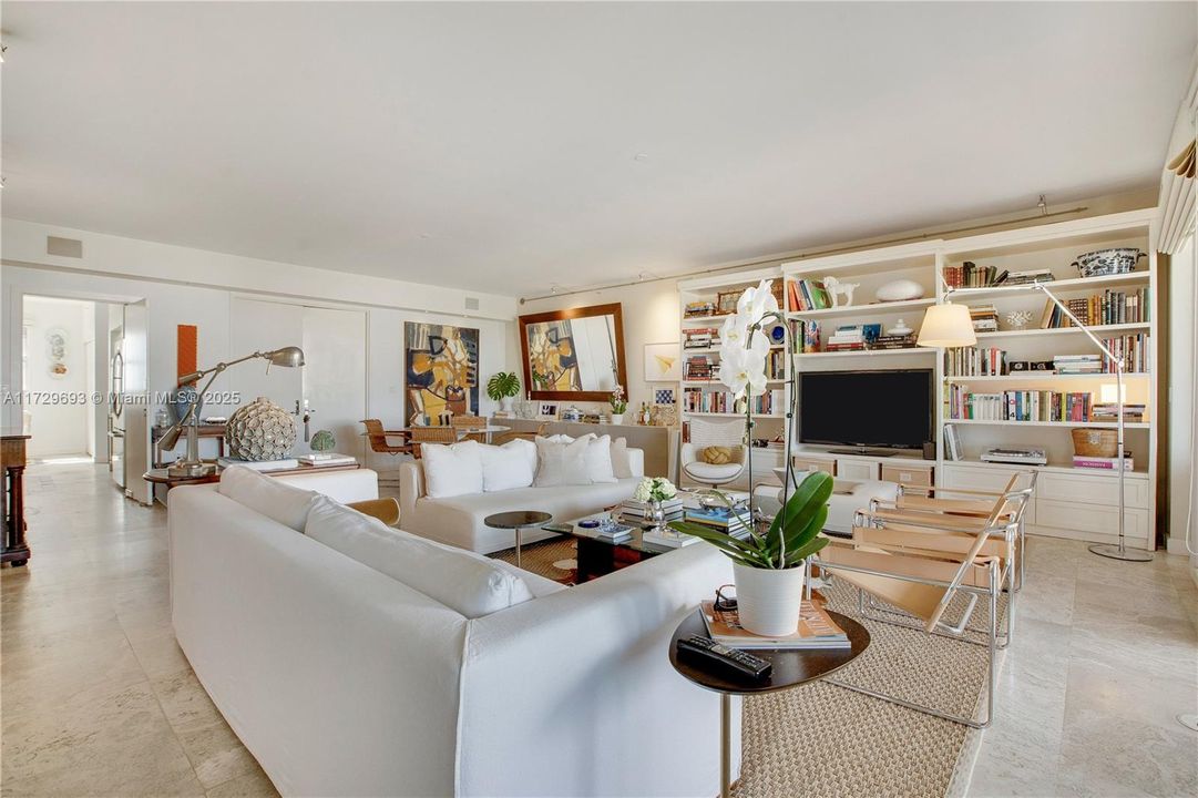 Vendido Recientemente: $2,270,000 (2 camas, 2 baños, 2060 Pies cuadrados)