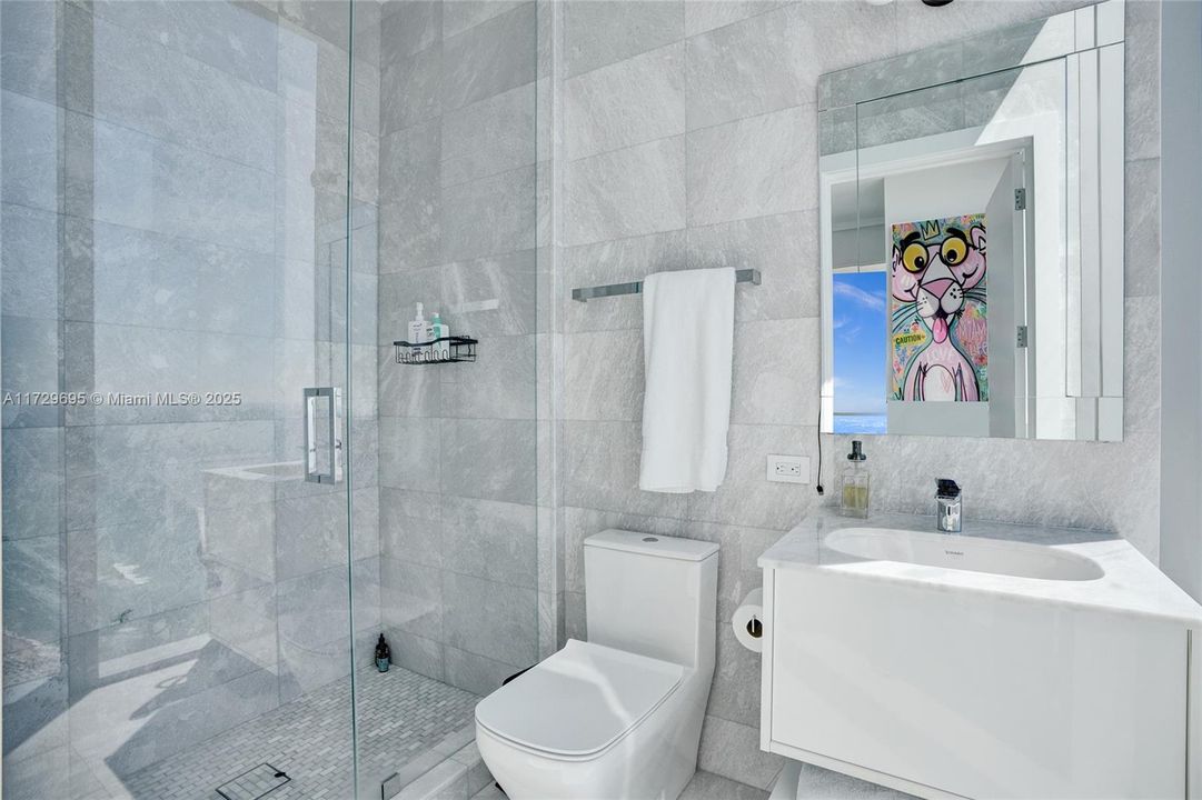 На продажу: $7,599,000 (4 спален, 5 ванн, 3252 Квадратных фут)