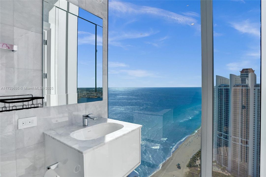 На продажу: $7,599,000 (4 спален, 5 ванн, 3252 Квадратных фут)