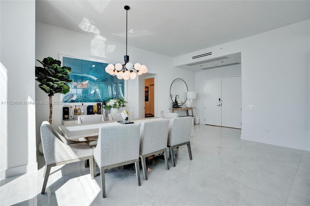 На продажу: $7,599,000 (4 спален, 5 ванн, 3252 Квадратных фут)