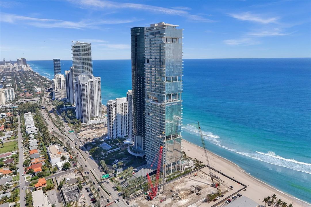 На продажу: $7,599,000 (4 спален, 5 ванн, 3252 Квадратных фут)